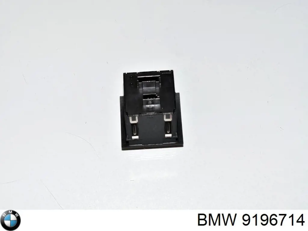 Кнопка аварійки BMW 3 