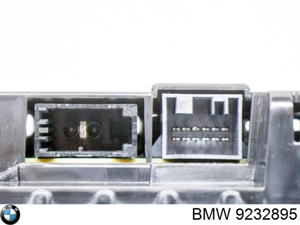 9232895 BMW Спідометр