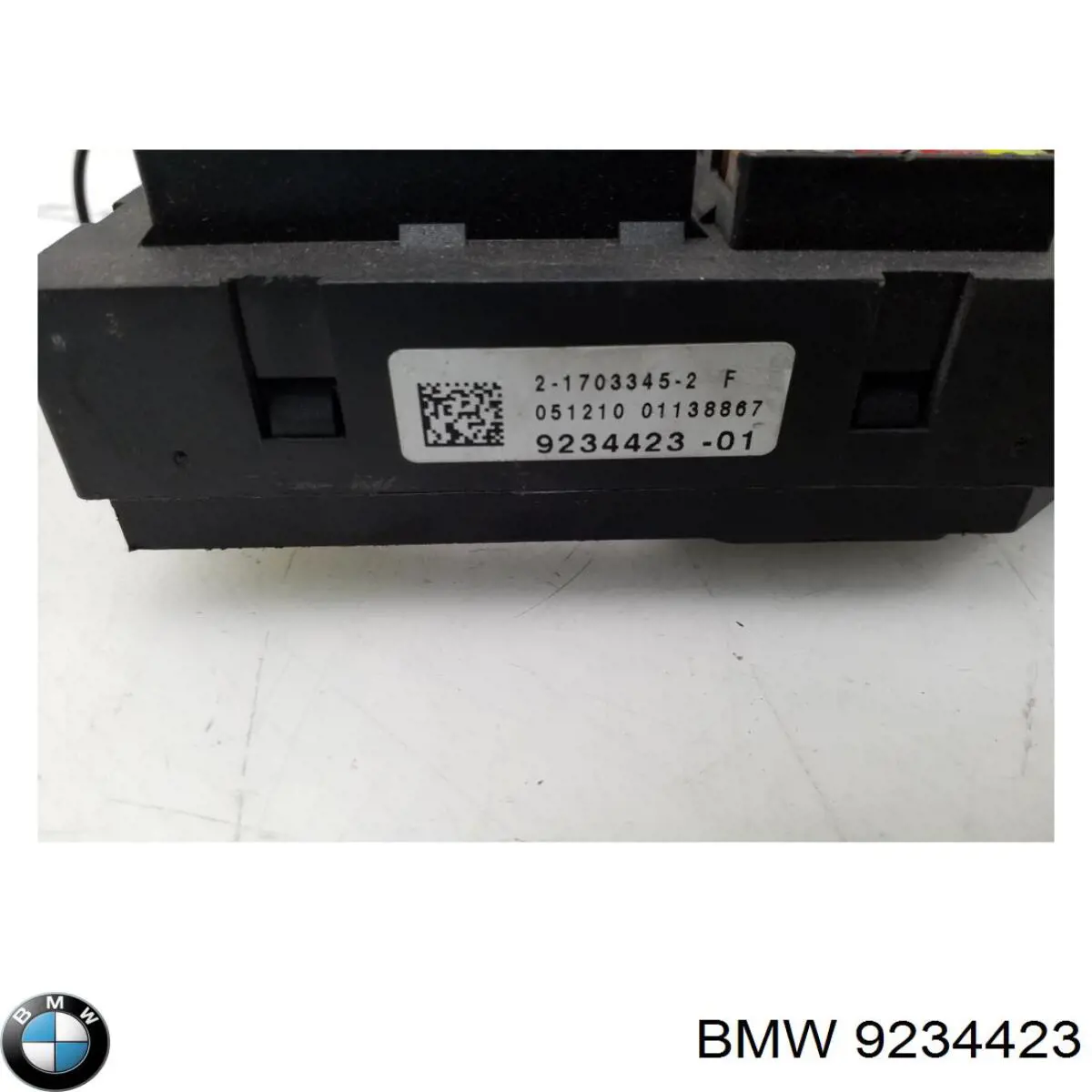 9234423 BMW Блок запобіжників задній, салонний