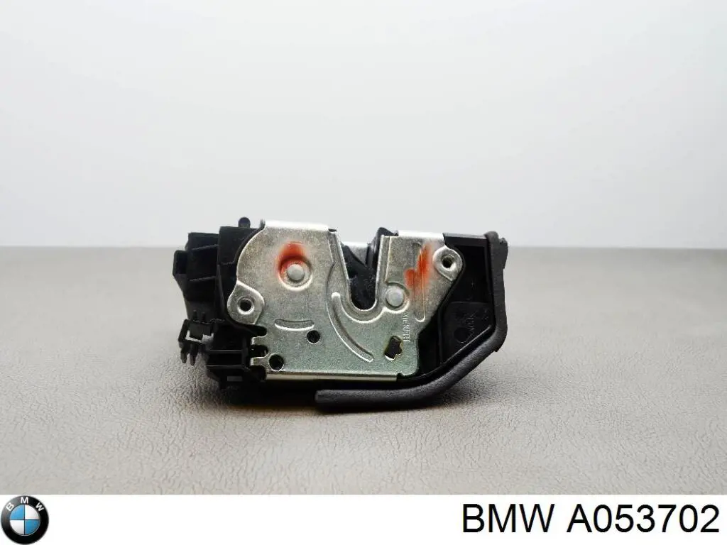 Замок задньої дверї, правої A053702 BMW