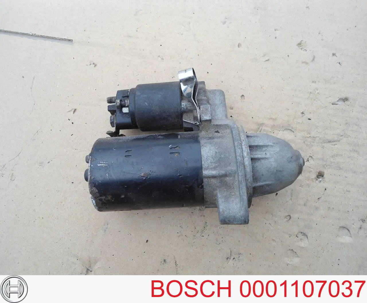 Купити 0001107037 Bosch Стартер