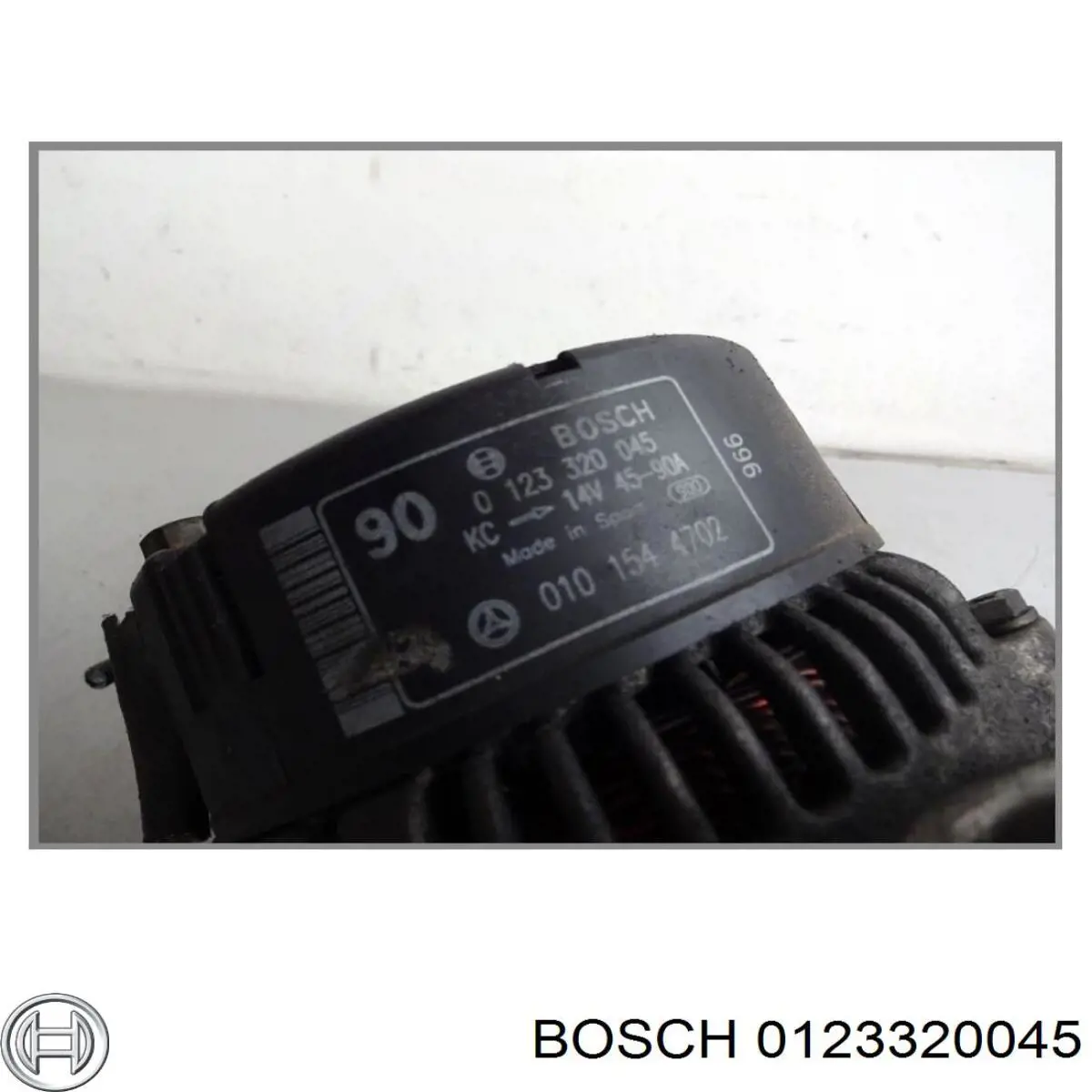 0123320045 Bosch генератор