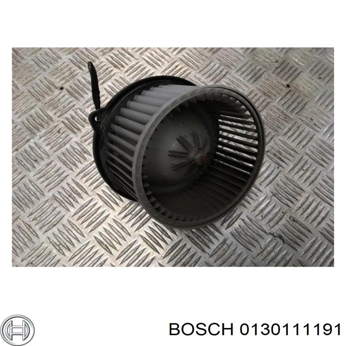 Купити 0130111191 Bosch Електродвигуни (електродвигун обігрівача) або розетка причепа штепсельная