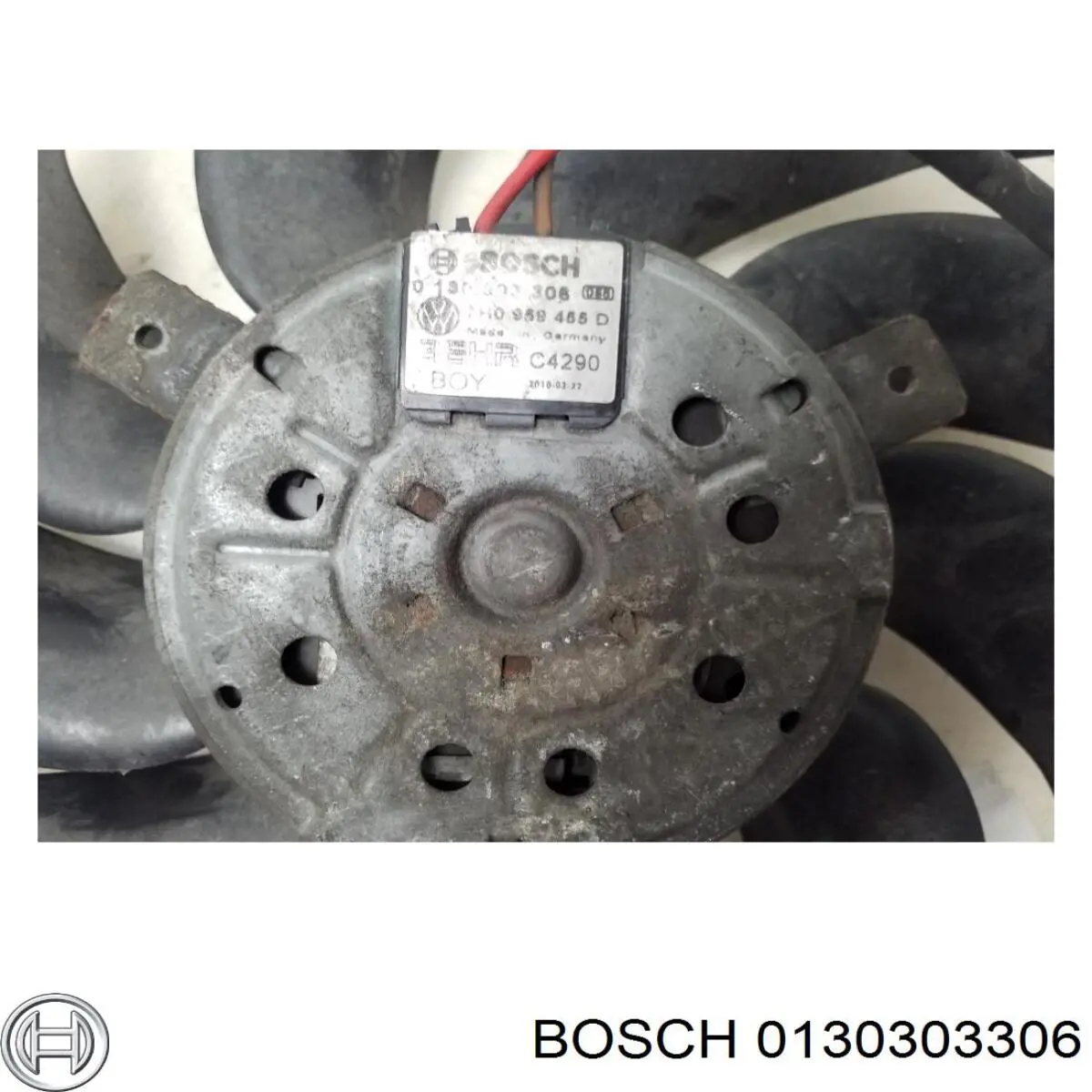 Купити 0130303306 Bosch Електровентилятор охолодження в зборі (двигун + крильчатка)