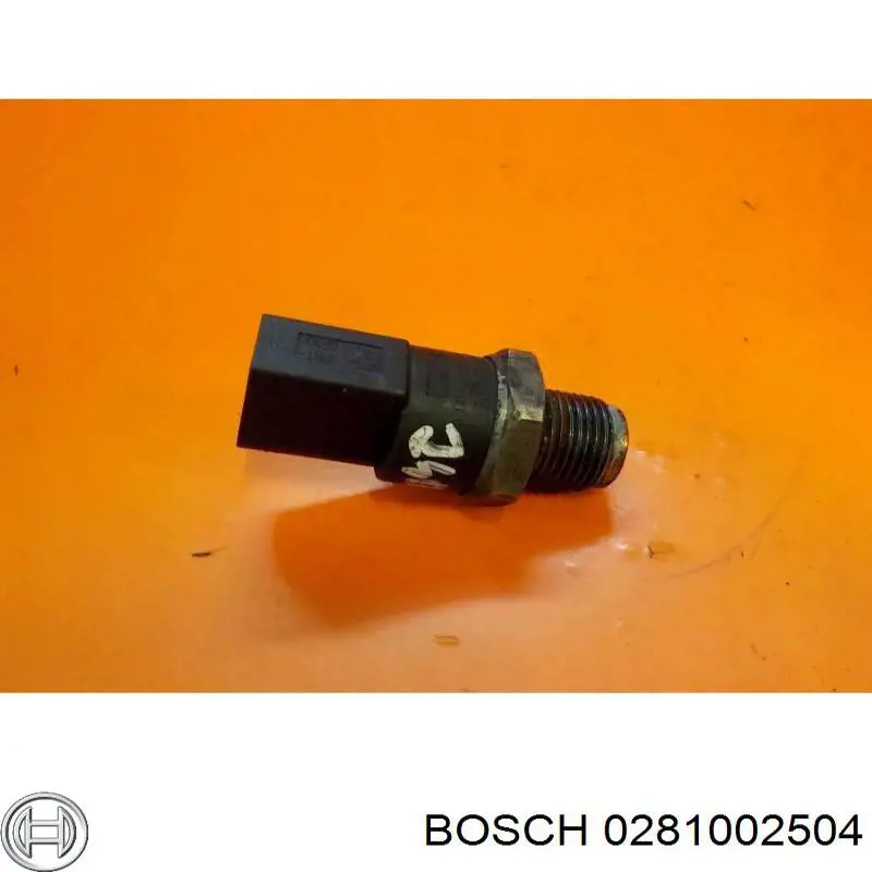 0281002504 Bosch датчик тиску палива