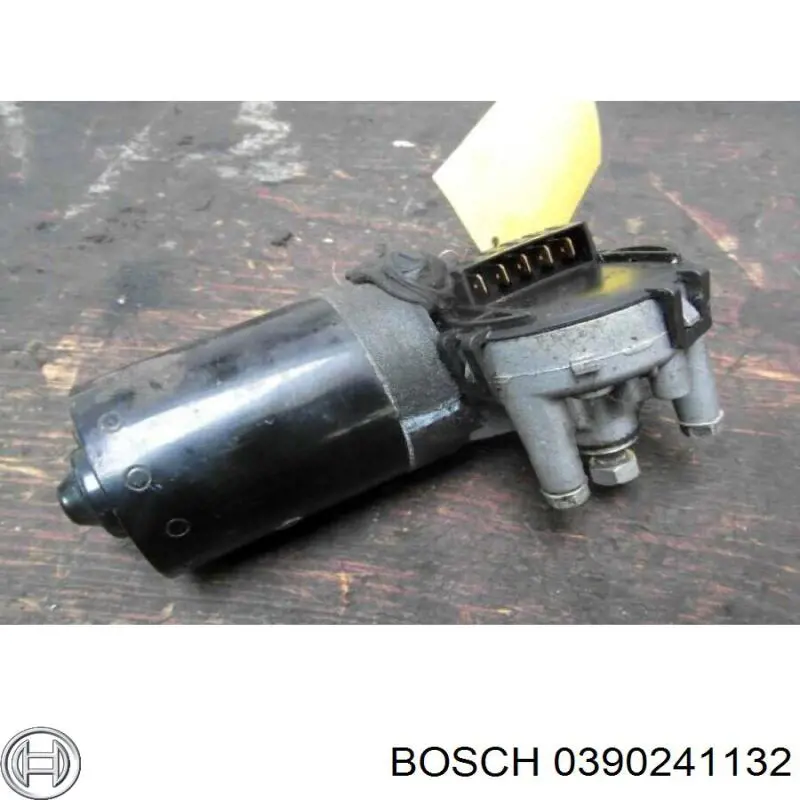 Мотор стеклоочищувача Bosch 0390241132 ціна, від 25.34 USD