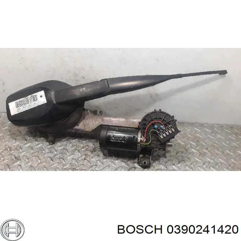 Двигун склоочисника лобового скла (трапеції) 0390241420 Bosch