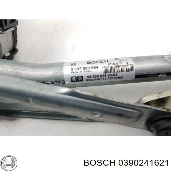 Мотор двірника Bosch 0390241621 ціна, від 39.95 USD