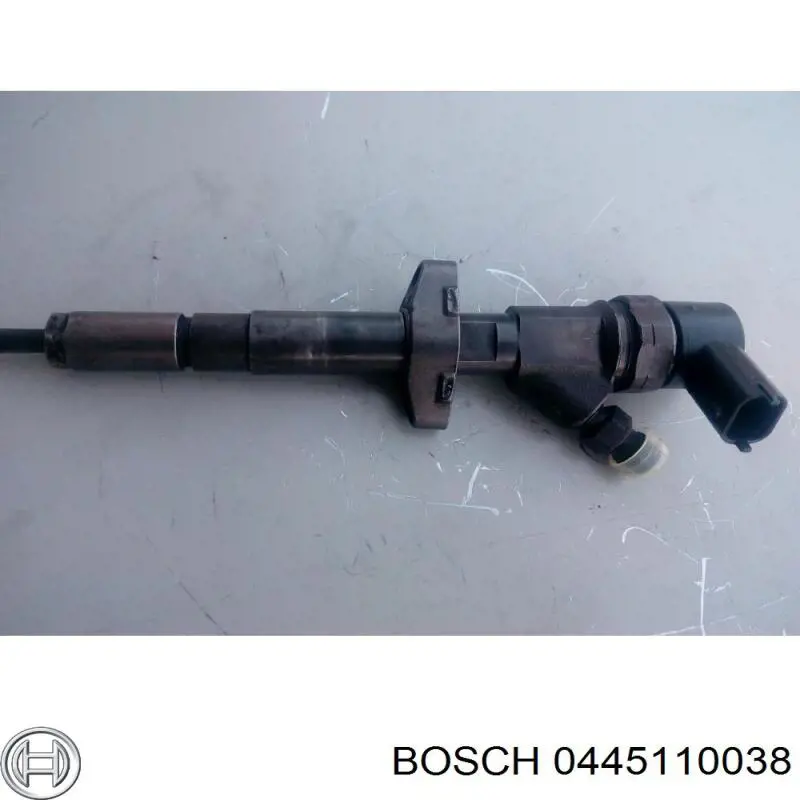 Купити 0445110038 Bosch Форсунка дизельна в зборі, розпилювач + тримач