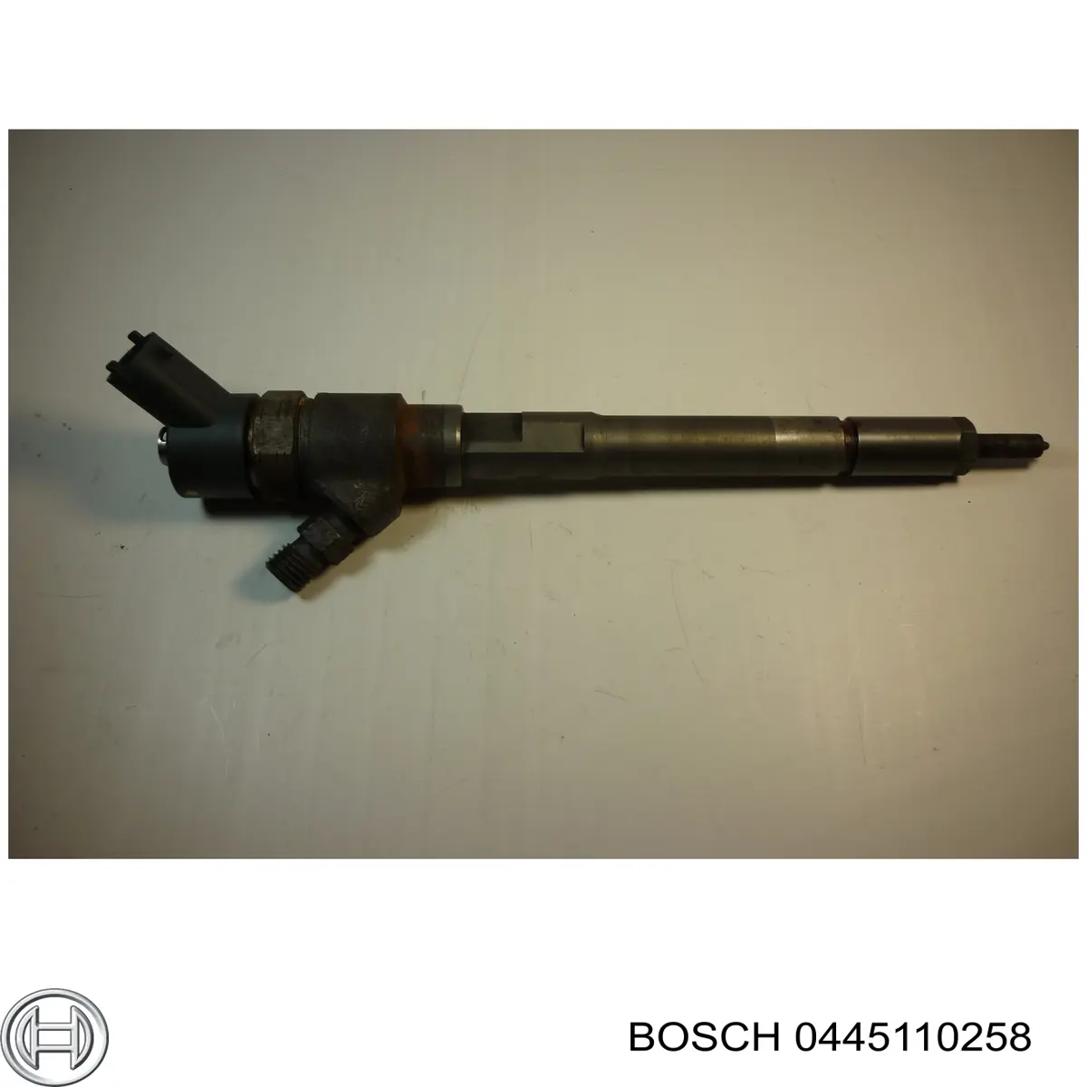 Купити 0445110258 Bosch Форсунка дизельна в зборі, розпилювач + тримач