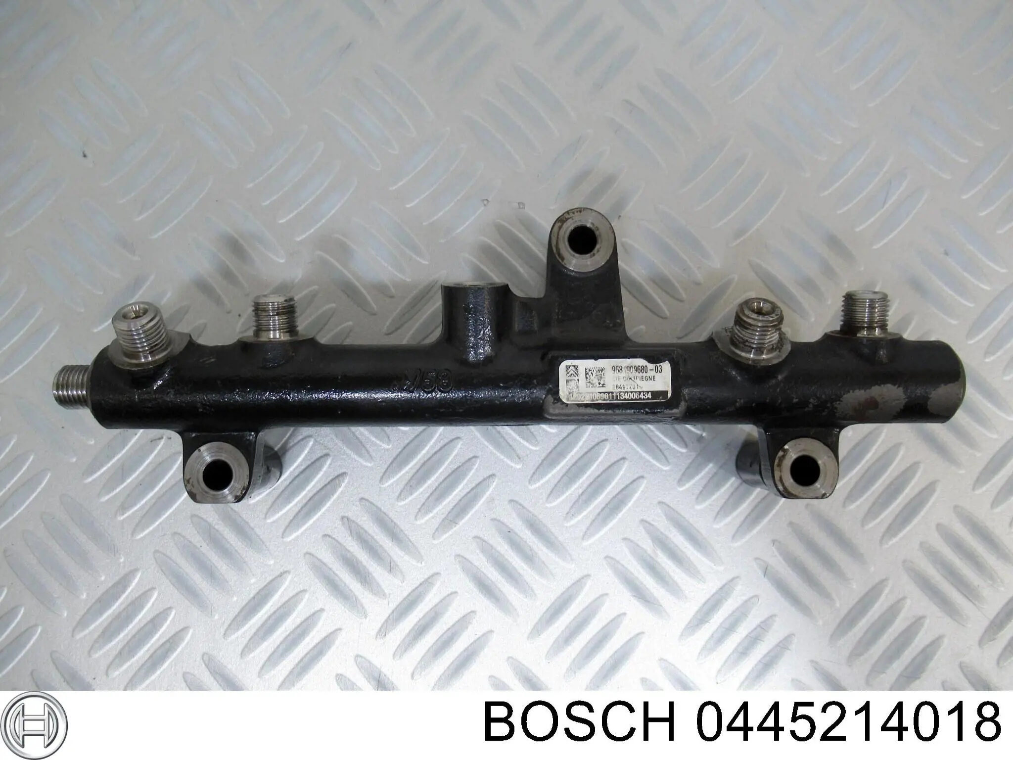 0445214018 Bosch Паливна рампа