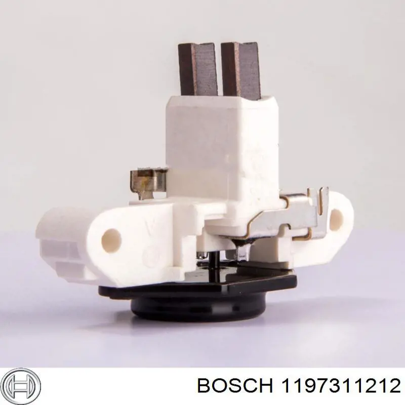 1197311212 Bosch реле-регулятор генератора, (реле зарядки)