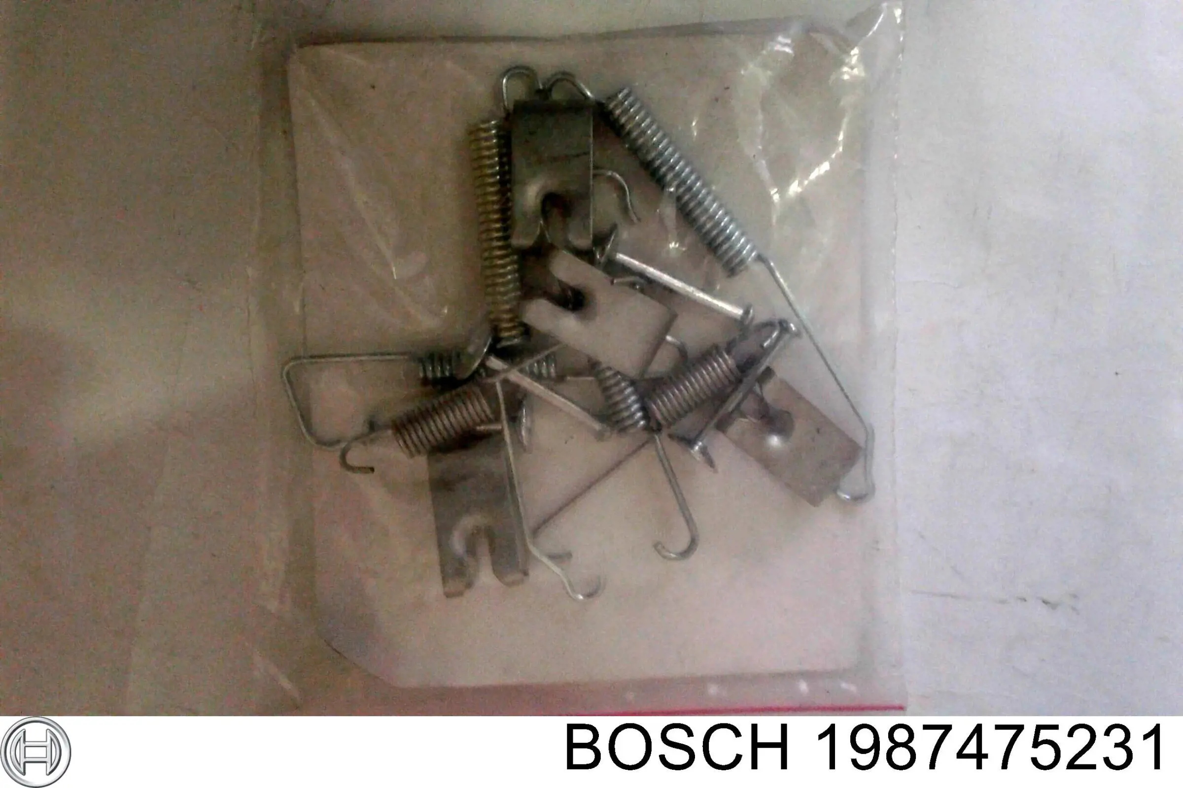 Ремкомплект гальмівних колодок 1987475231 Bosch