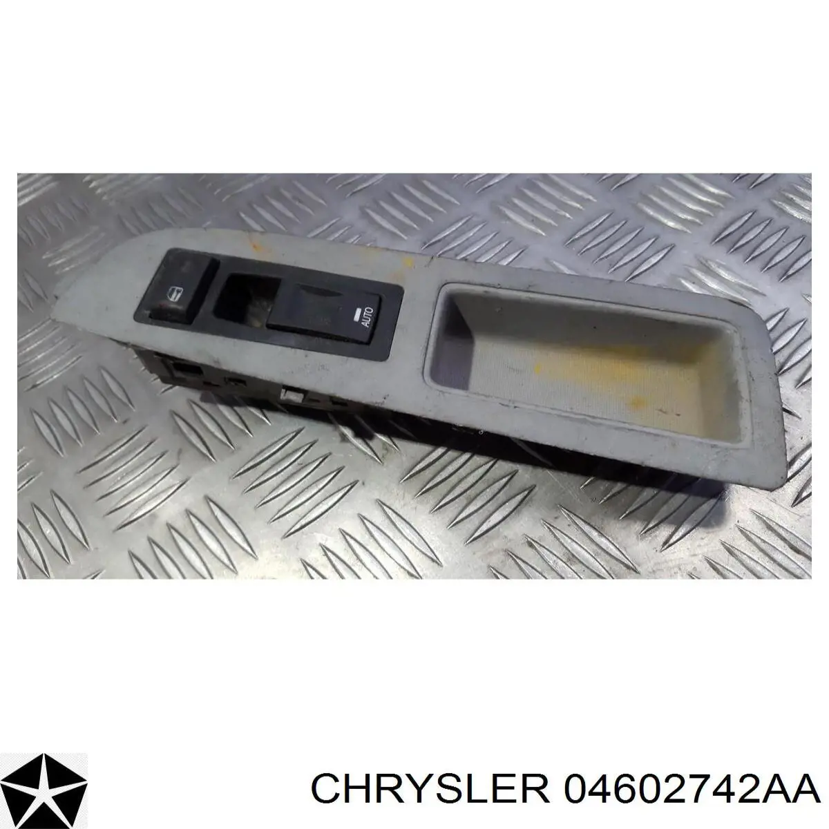 04602742AA Chrysler 