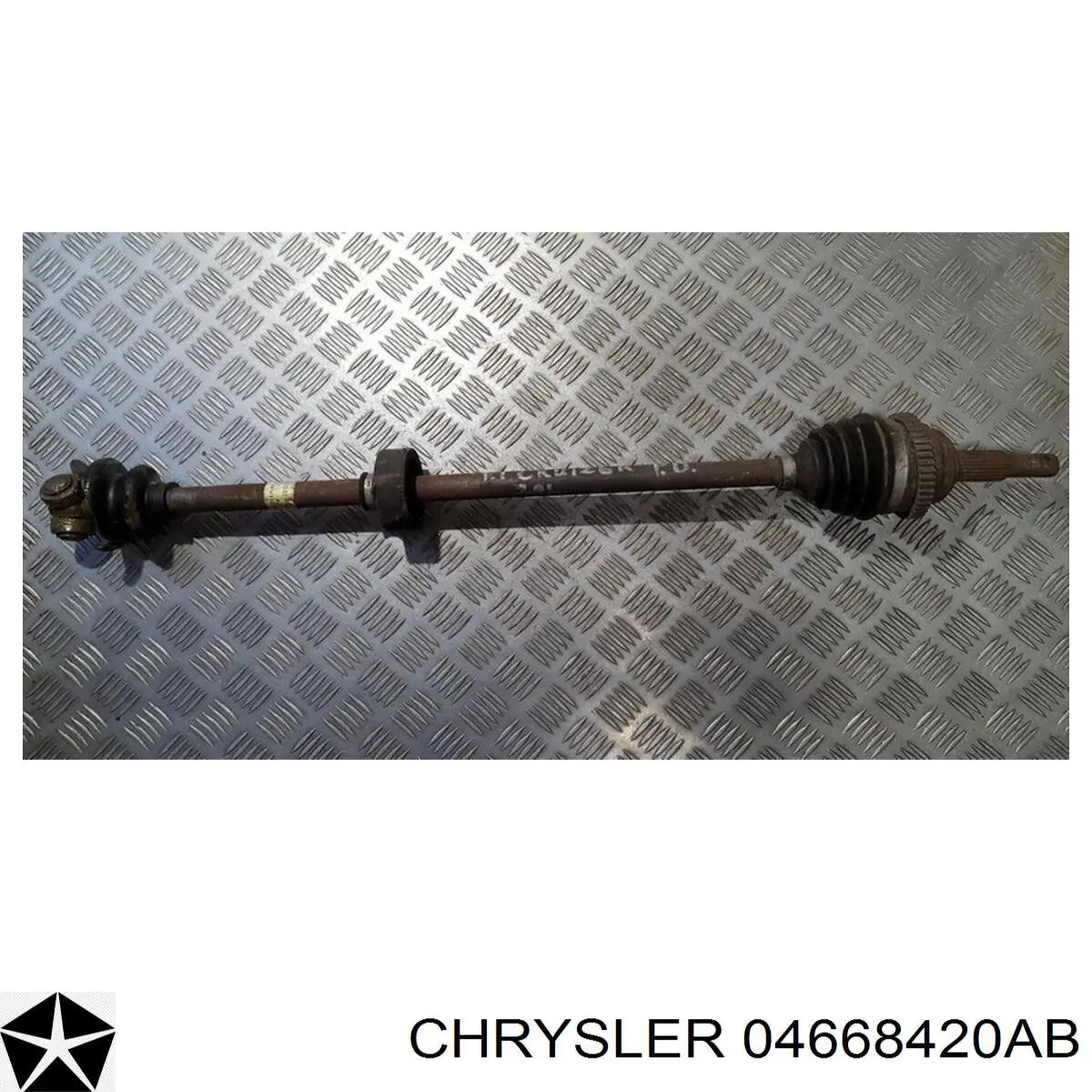 Піввісь передня, права Chrysler 04668420AB ціна, від 25.42 USD
