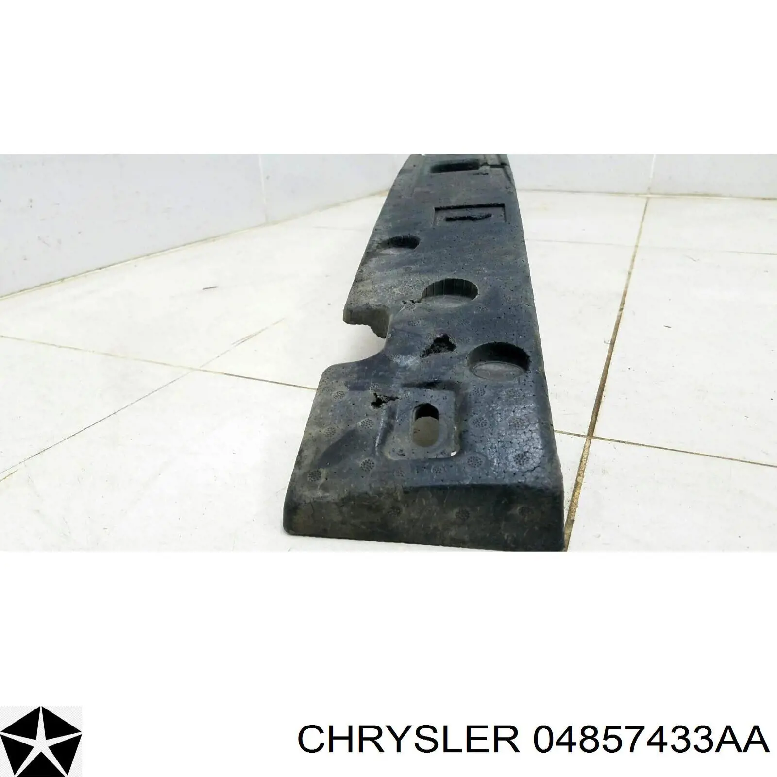 Абсорбер бампера переднього Chrysler 04857883AA ціна, від 31.67 USD
