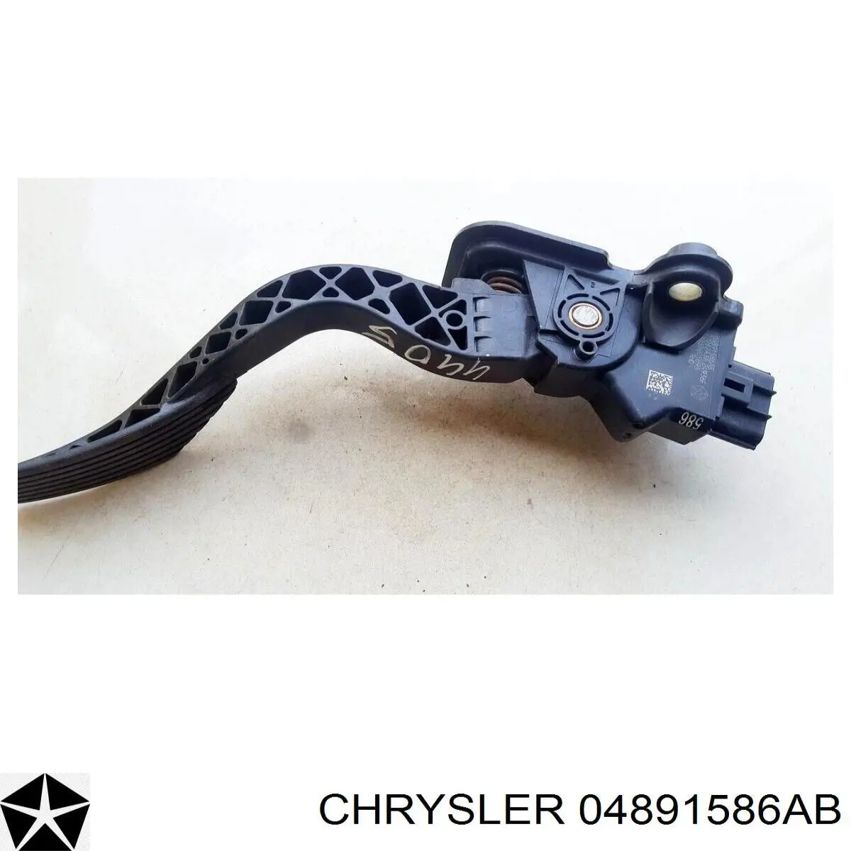 Педаль газу (акселератора) на Dodge Caliber SXT PM