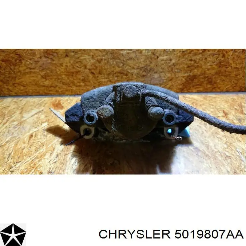 Купити 5019807AA Chrysler Супорт гальмівний передній правий