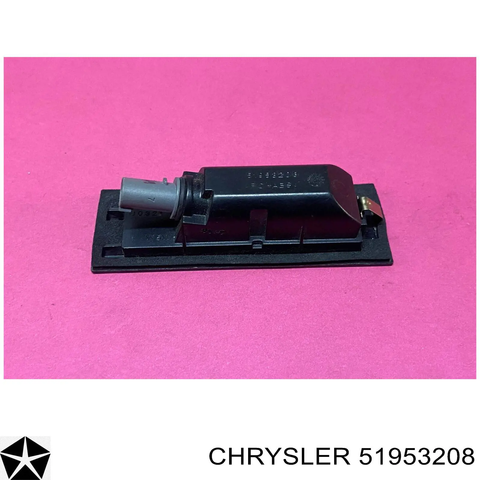 Ліхтар підсвічування заднього номерного знака Chrysler 51953208 ціна, від 5.62 USD
