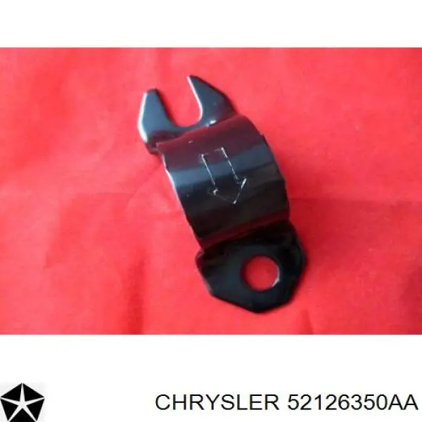 Втулка переднього стабілізатора 52126350AA Chrysler