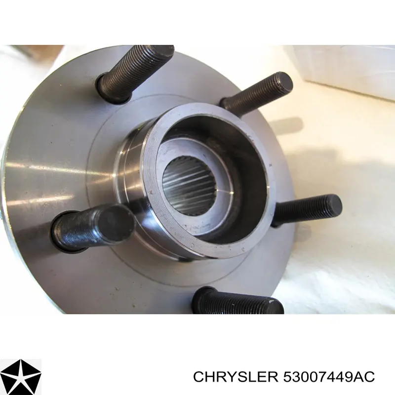 Купити 53007449AC Chrysler Маточини передніх коліс