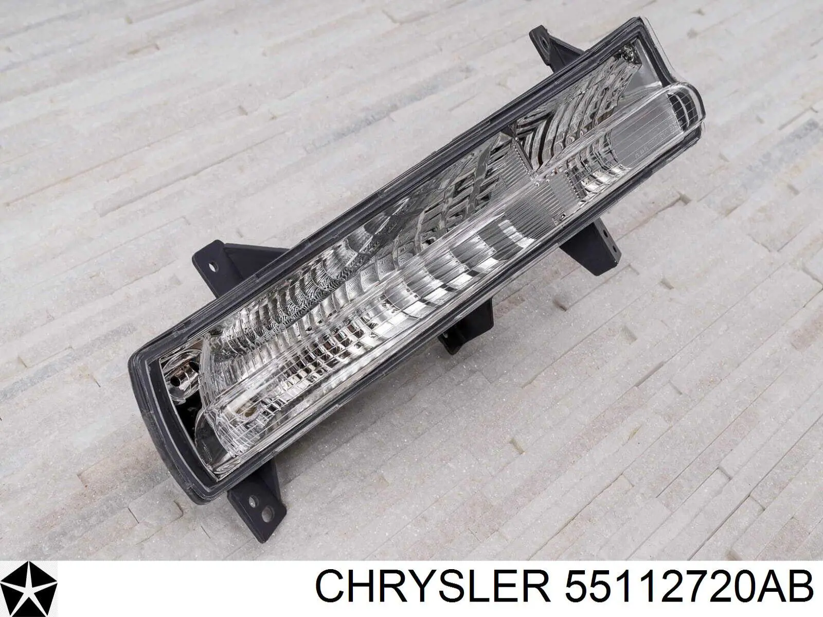 Купити 55112720AB Chrysler Поворотник правий