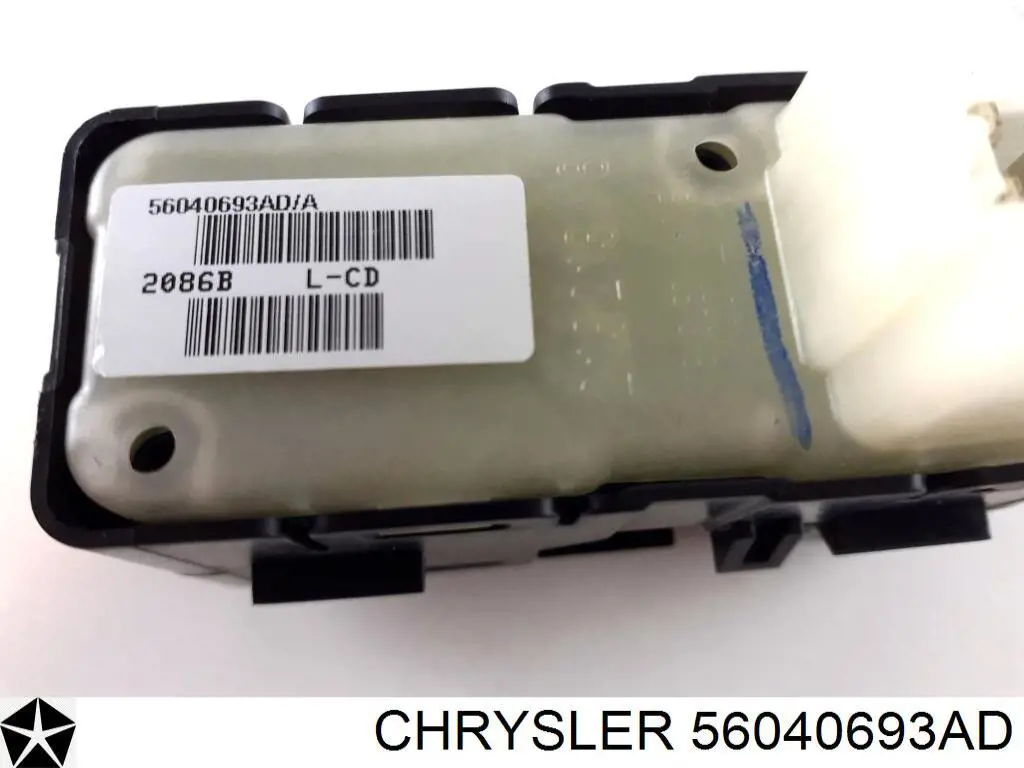 Кнопковий блок керування склопідіймачами передній правий Chrysler 56040693AD ціна, від 4.98 USD