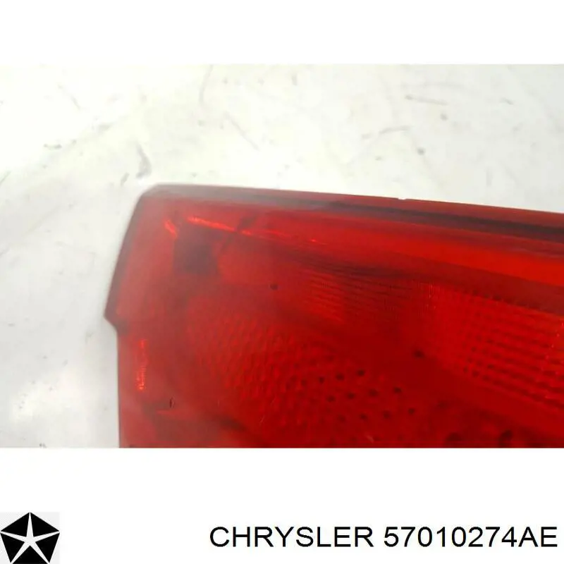 57010274AE Chrysler ліхтар задній правий, внутрішній