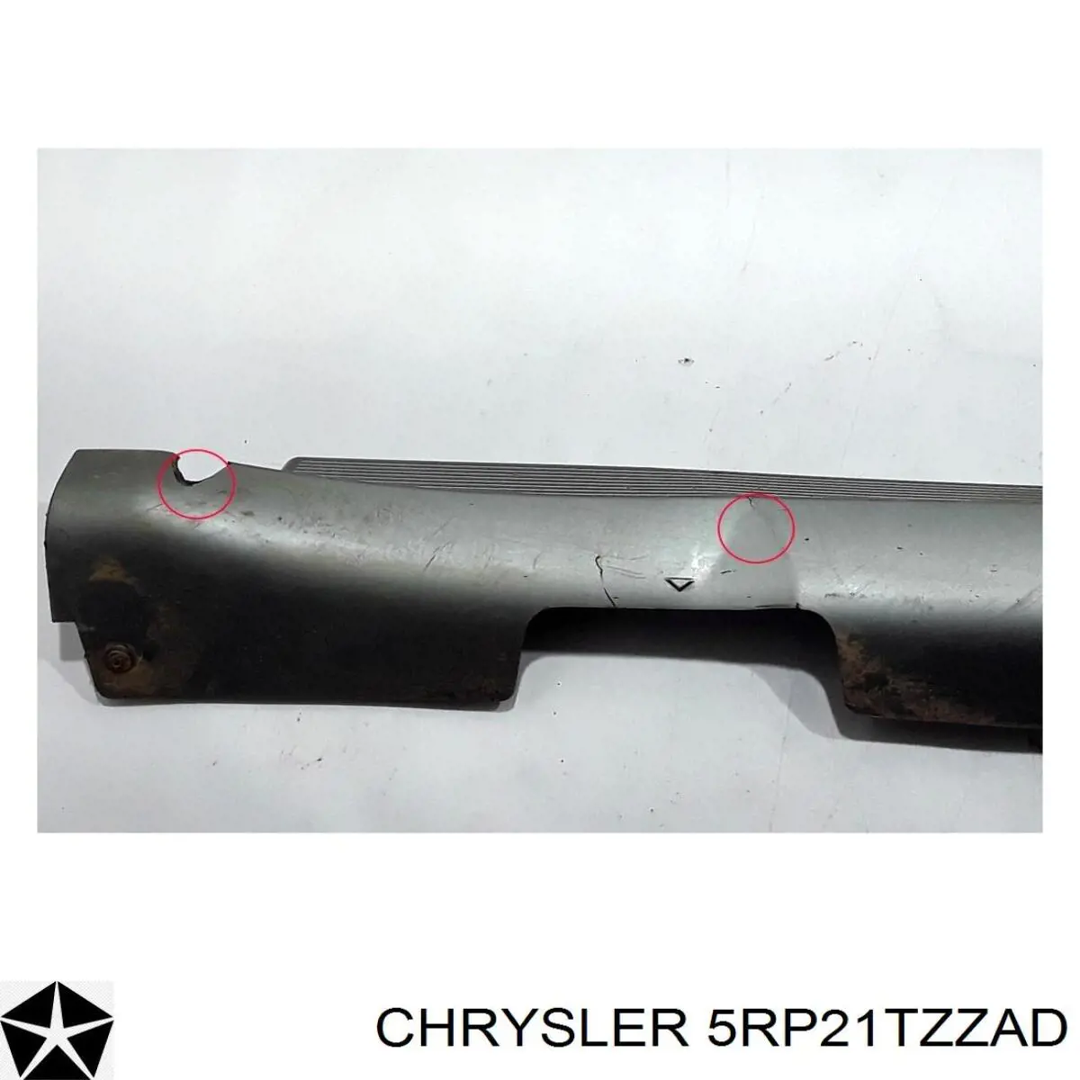Купити 5RP21TZZAG Chrysler Накладка зовнішня (молдинг) порога, лівий