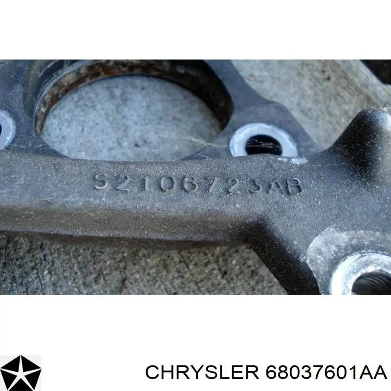 Цапфа - поворотний кулак передній, лівий 68037601AA Chrysler