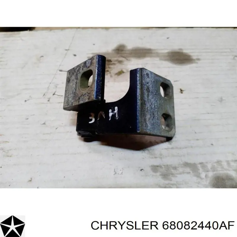 Завіса дверей задніх лівих Chrysler 68082440AF ціна, від 5.07 USD