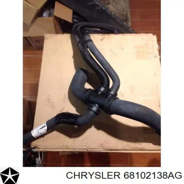 68102138AC Chrysler Шланг/патрубок радіатора охолодження, нижній