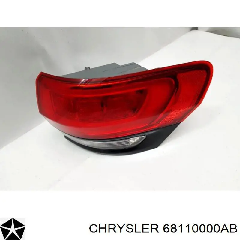 Фара задня права зовнішня Chrysler 68110000AB ціна, від 320.25 USD