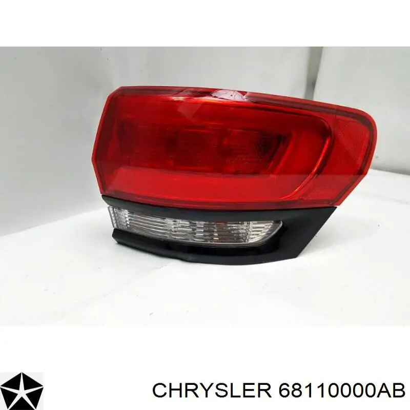 Ліхтар задній правий, зовнішній 68110000AB Chrysler