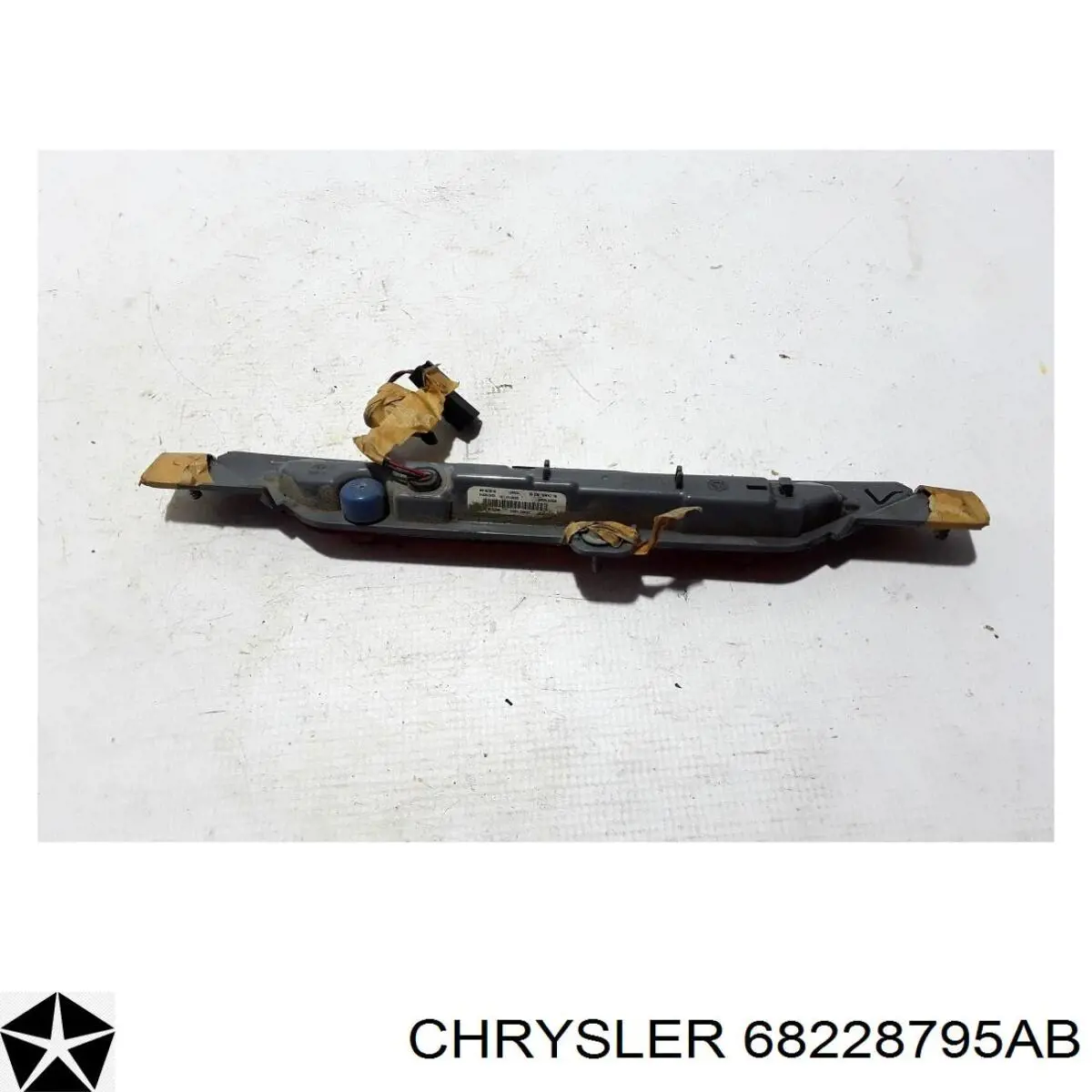 68228795AB Chrysler Стоп-сигнал заднього скла
