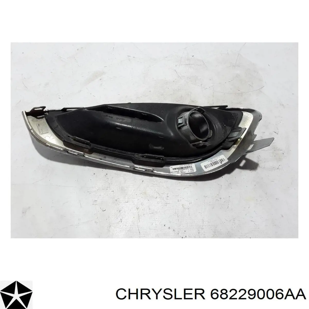 Заглушка протитуманки передньої правої Chrysler 68229006AA ціна, від 24.24 USD
