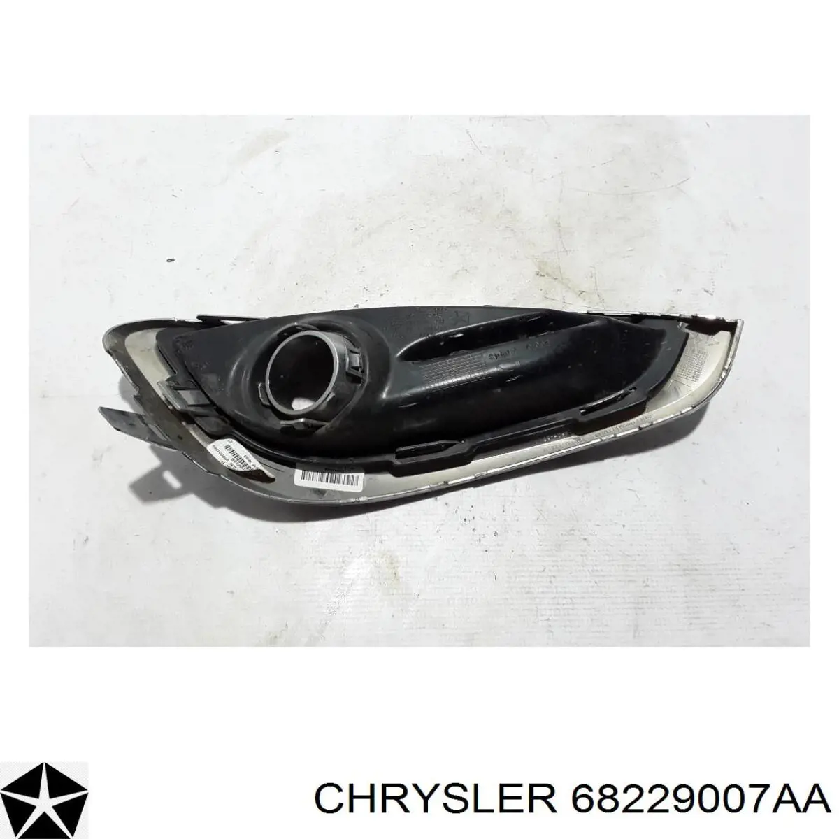Заглушка, решітка протитуманних фар бампера переднього, ліва Chrysler 68229007AA ціна, від 25.04 USD