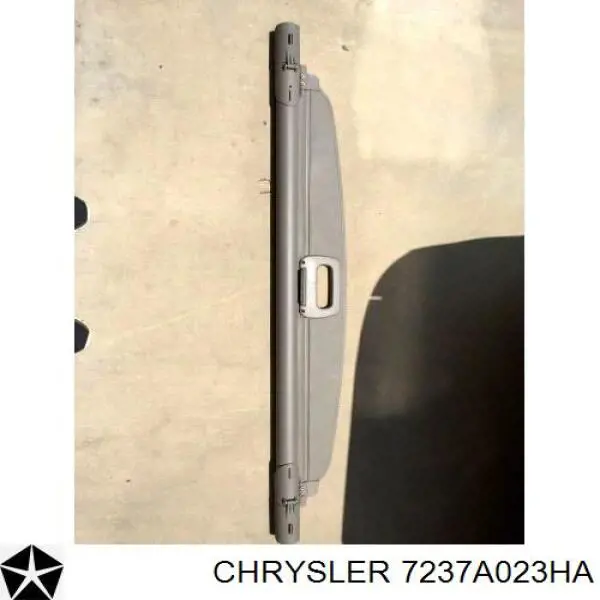 7237A023HA Chrysler шторка двері багажного відсіку