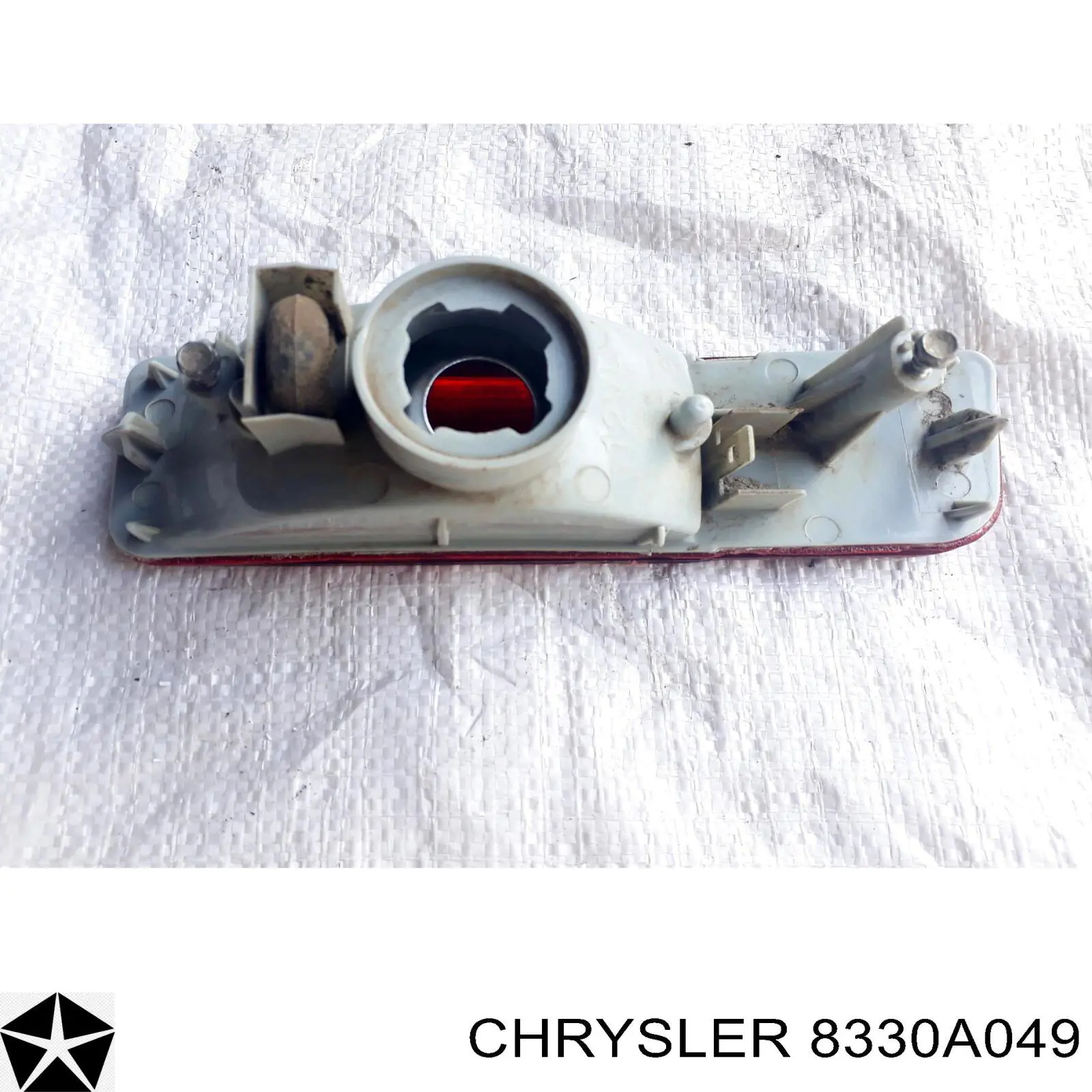 Купити 8330A049 Chrysler Лівий стоп