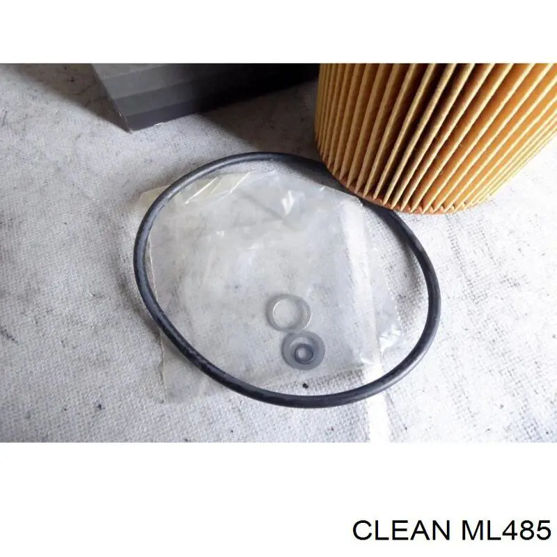 Масляний фільтр двигуна Clean ML485 ціна, від 5.64 USD