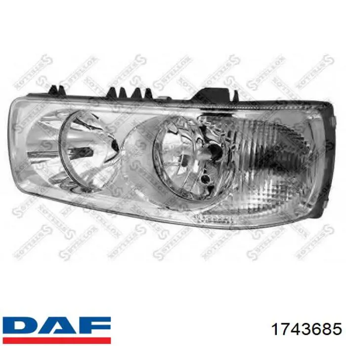 Купити 1743685 DAF Права блок фара
