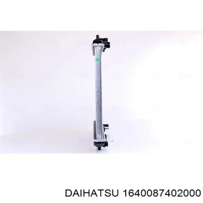 1640087402000 Daihatsu радіатор охолодження двигуна