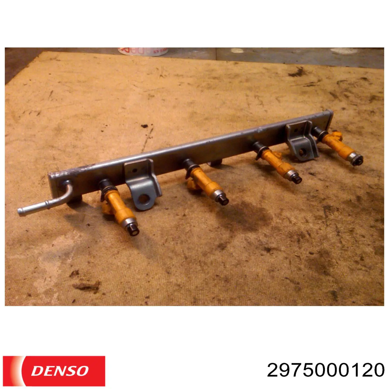 Форсунка паливна Suzuki 1571086G00 ціна, від 32.10 USD
