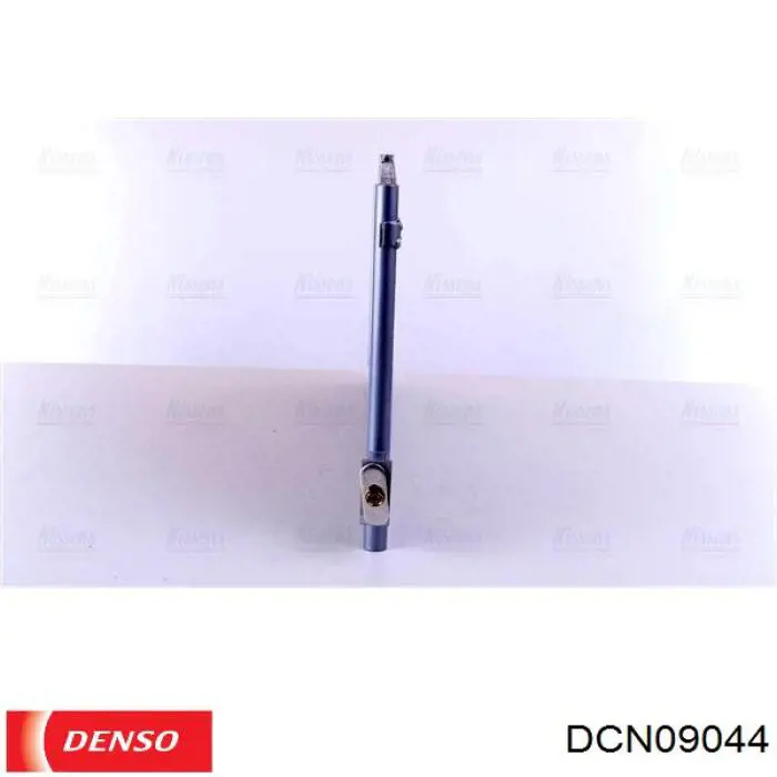 DCN09044 Denso радіатор кондиціонера
