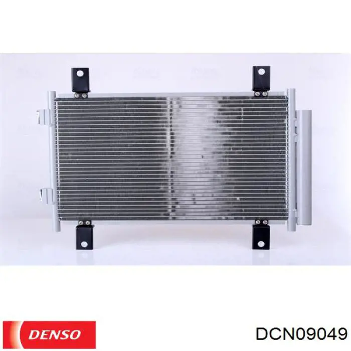 DCN09049 Denso радіатор кондиціонера
