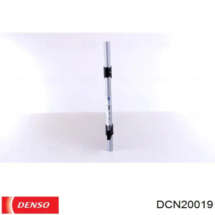 Радіатор кондиціонера DCN20019 Denso