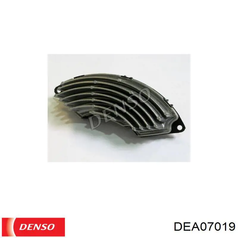 Двигун вентилятора пічки (обігрівача салону) Denso DEA07019 ціна, від 84.30 USD