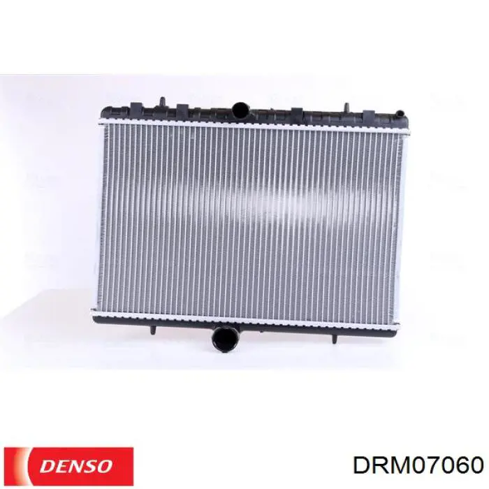 Купити DRM07060 Denso Радіатор двигуна