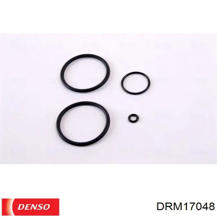 Купити DRM17048 Denso Радіатор двигуна