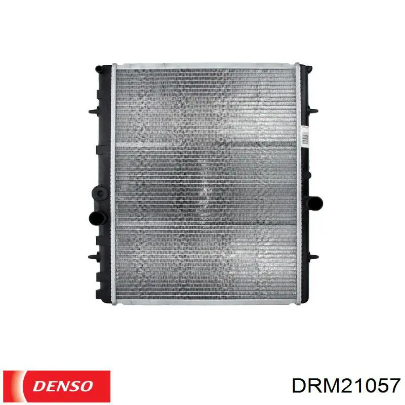 DRM21057 Denso Радіатор охолодження двигуна